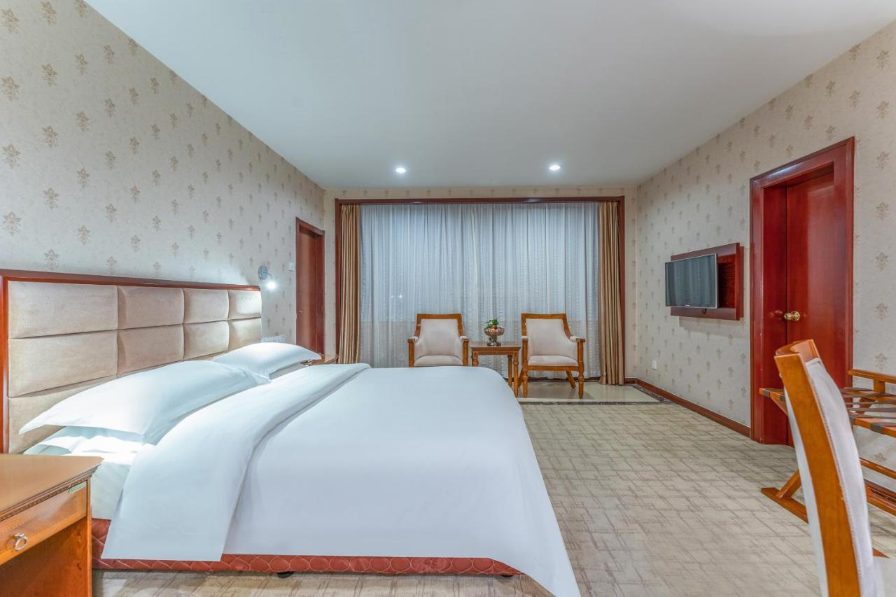 Baoding Zhong Yin Hotel Exterior photo